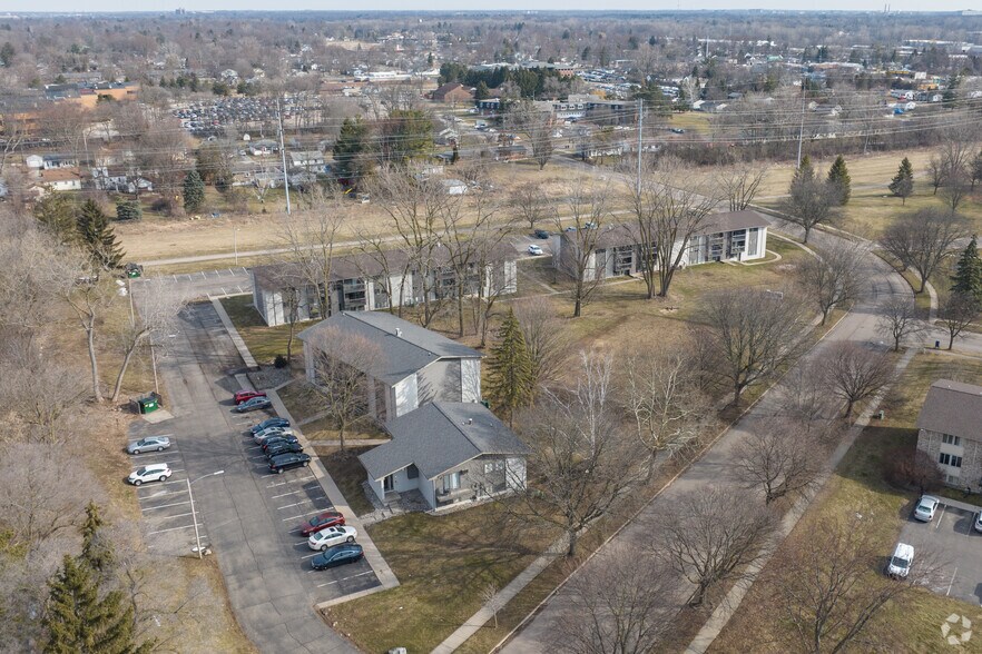 More Photos Of 5530 Kaynorth Rd, Lansing Apartments For Sale