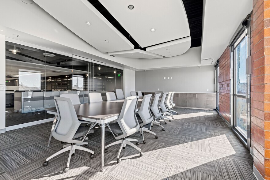 More Photos Of 5416 W Amelia Earhart Dr, Salt Lake City Flex For Lease