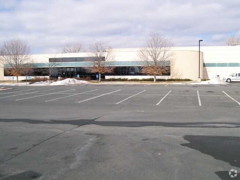 More Photos Of 1395 Commerce Dr, Eagan Office For Sale