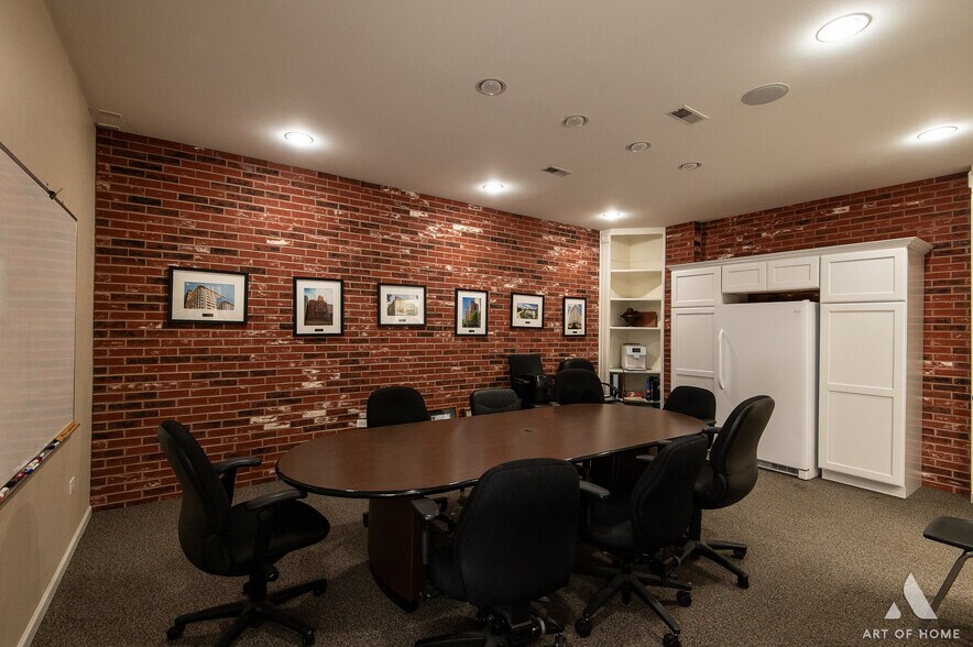 More Photos Of 1021 Maryland Ave, Dolton Manufacturing For Sale