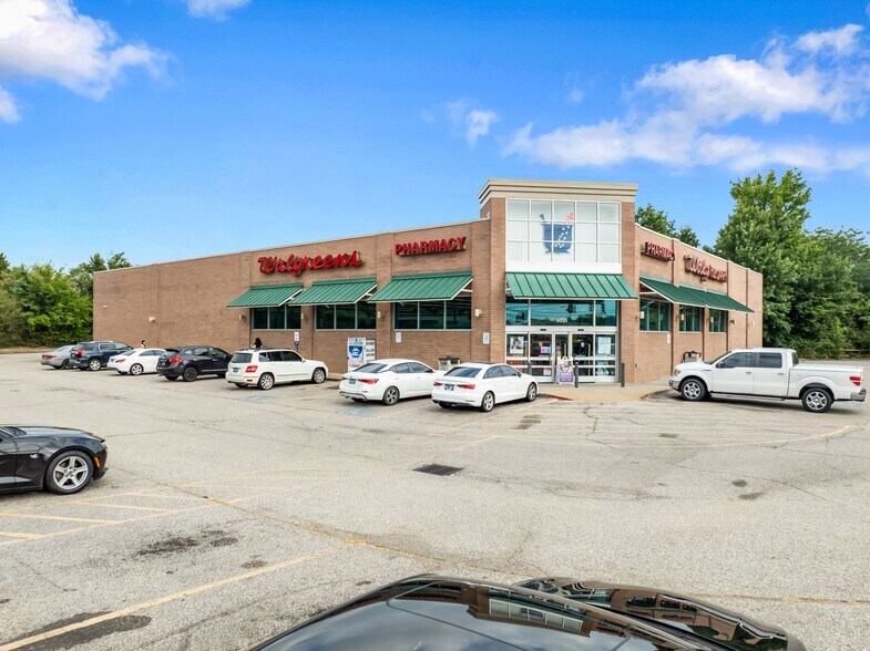 Primary Photo Of 8035 E Shelby Dr, Memphis Drugstore For Sale