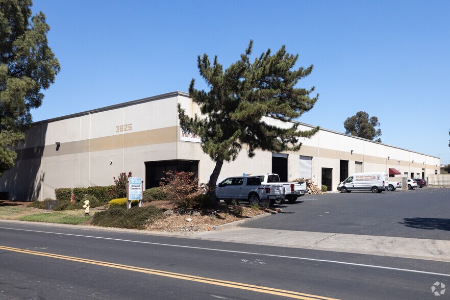 Primary Photo Of 3825 Cincinnati Ave, Rocklin Warehouse For Lease
