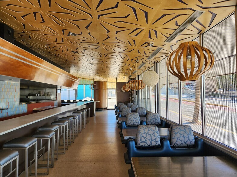 More Photos Of 725 Central Ave NE, Albuquerque Restaurant For Lease