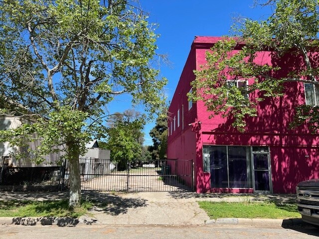 More Photos Of 3882 Washington Ave, Le Grand Apartments For Sale