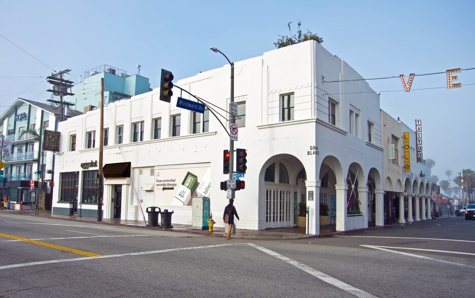 More Photos Of 1607 Pacific Ave, Venice Storefront Retail Office For Lease