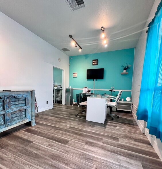 More Photos Of 120 N Pacific St, San Marcos Manufacturing For Lease