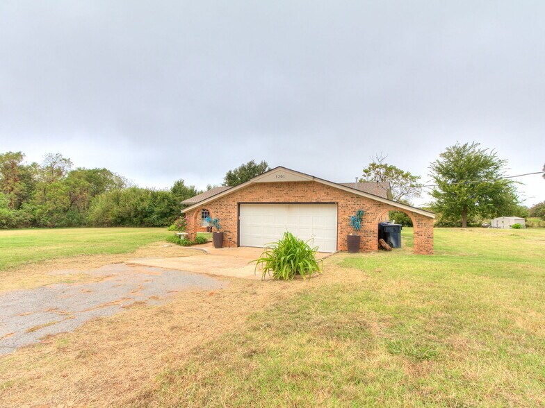 More Photos Of 5201 Washington Blvd, Spencer Land For Sale