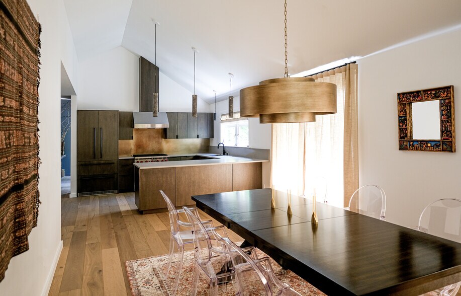 More Photos Of 5932 California Ave SW, Seattle Office Residential For Sale