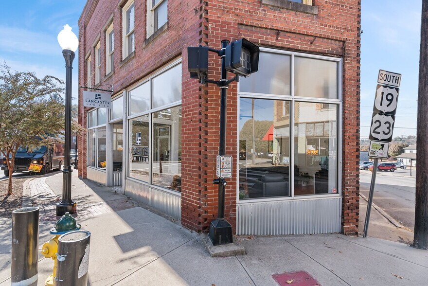More Photos Of 489 Main St, Canton Office For Lease