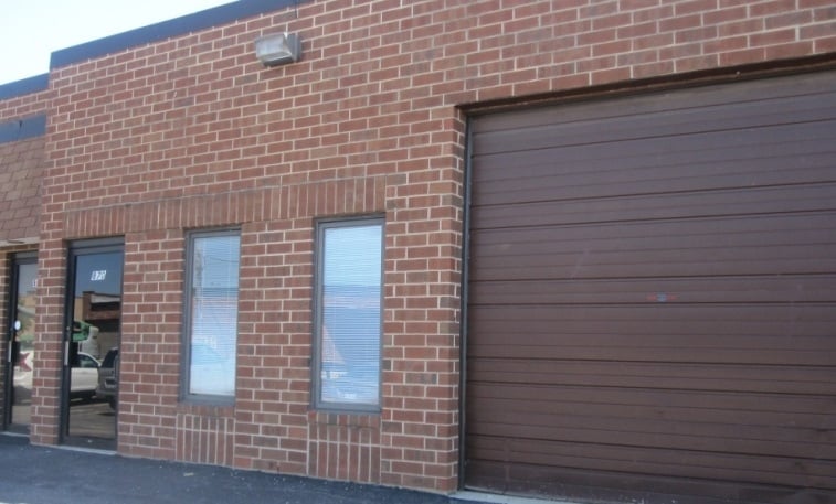 More Photos Of 840-876 N Ridge Ave, Lombard Warehouse For Lease