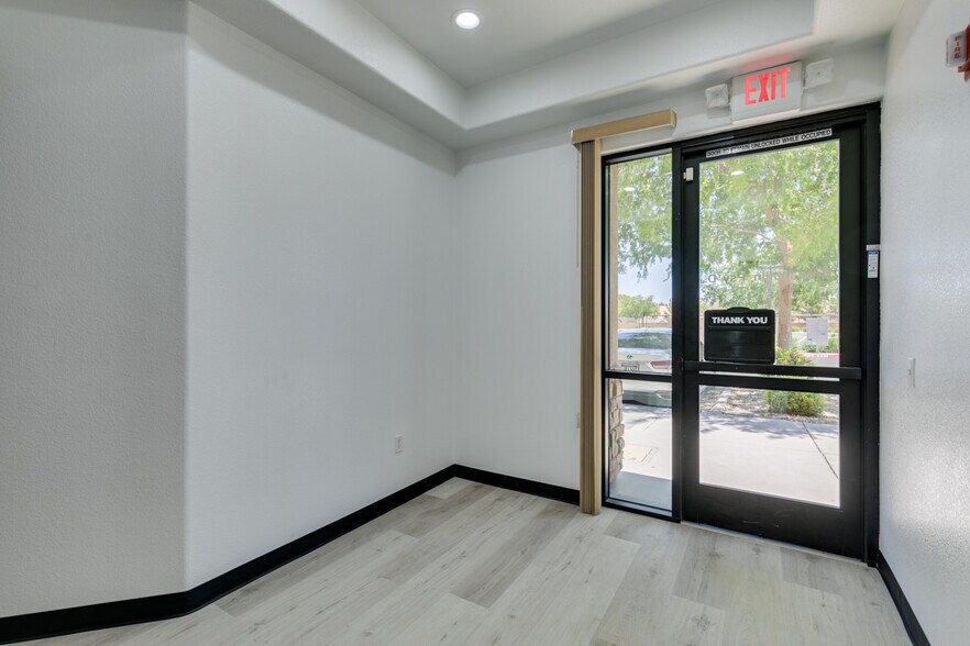 More Photos Of 1820 E Warm Springs Rd, Las Vegas Medical For Sale