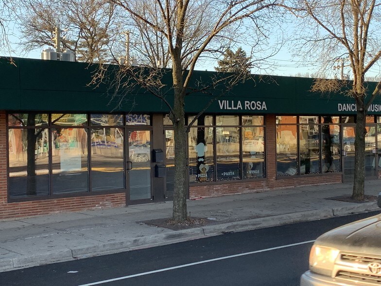 More Photos Of 5337-5353 W Devon Ave, Chicago Storefront Retail Office For Sale