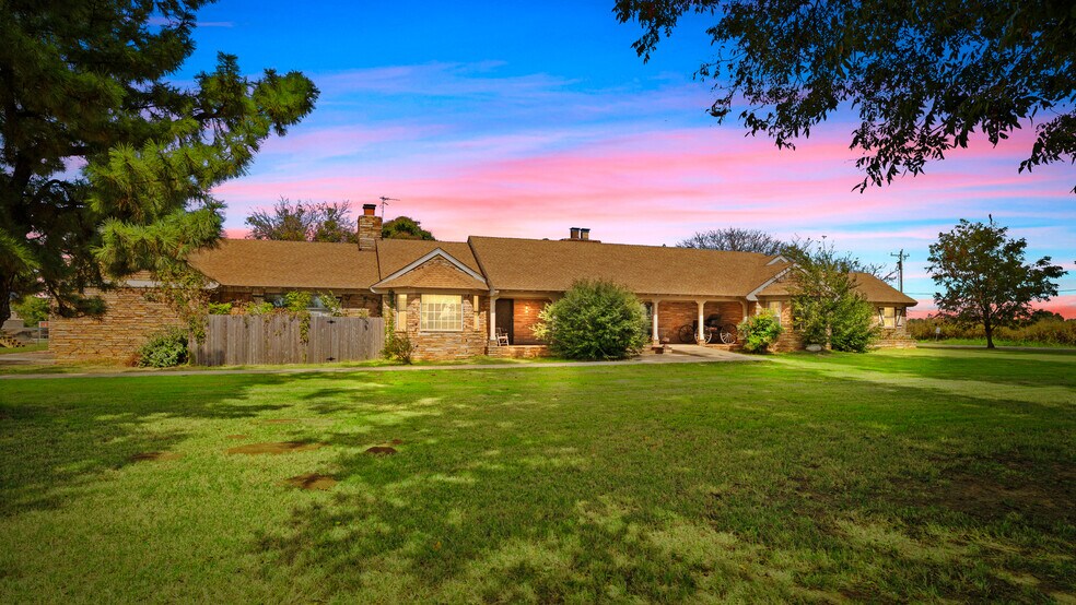 More Photos Of 1675 NW 32nd St, Newcastle Specialty For Sale