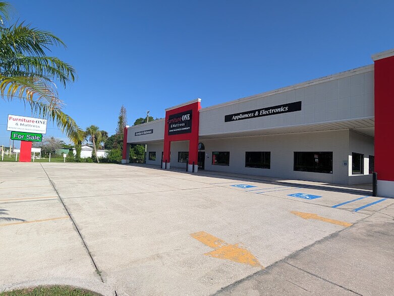 More Photos Of 3800 W New Haven Ave, Melbourne Freestanding For Sale