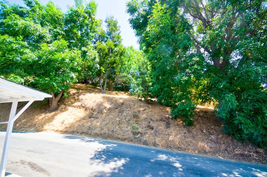 More Photos Of 5306 Borland rd, Los Angeles Land For Sale