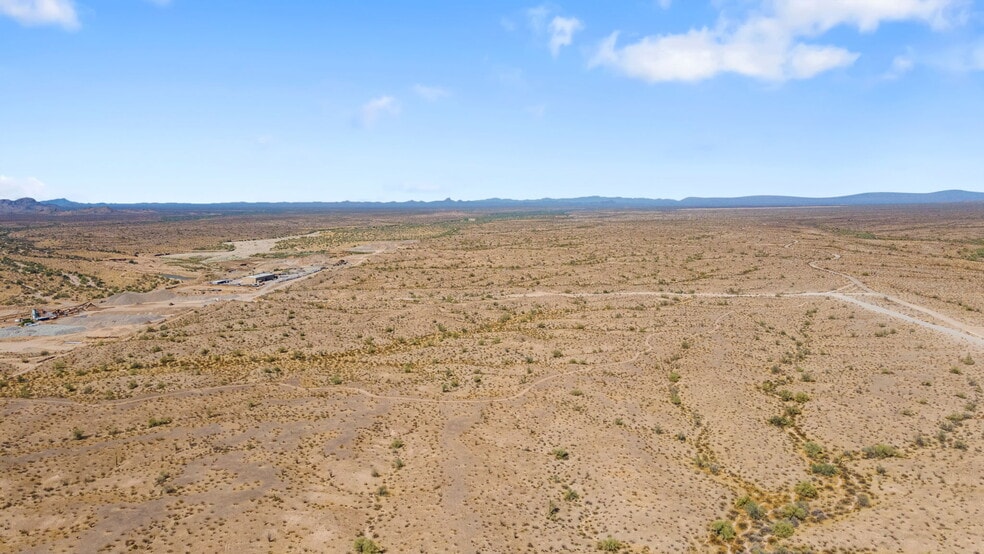 More Photos Of 31900 Camelback rd, Tonopah Land For Sale