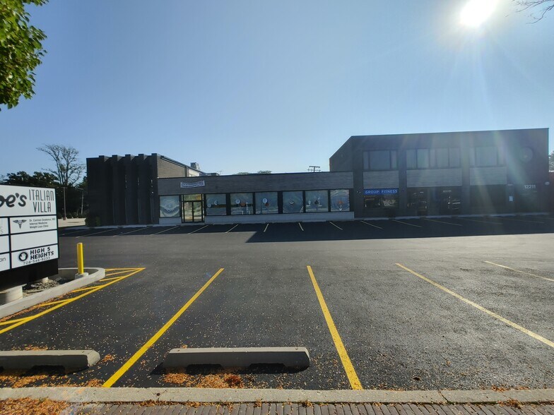 More Photos Of 12211 S Harlem Ave, Palos Heights Medical For Lease