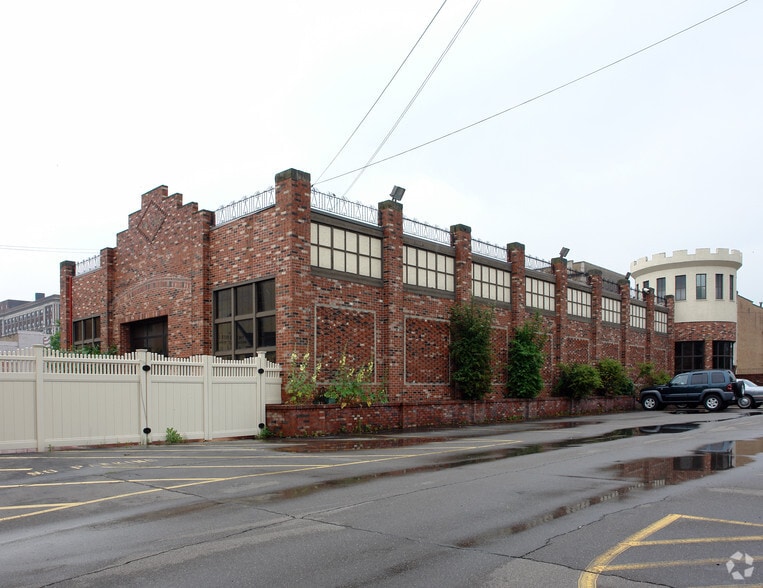 More Photos Of 501 Washington St, Steubenville Restaurant For Sale