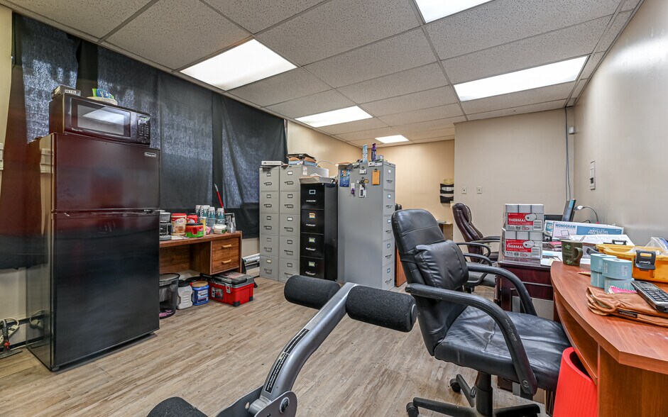 More Photos Of 830-840 Linden Ave, East Pittsburgh General Retail For Sale