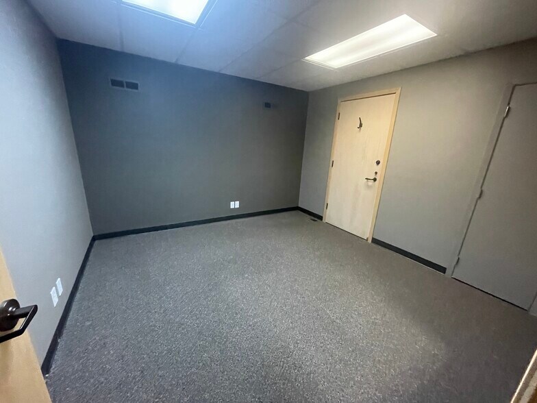More Photos Of 819 N Miller St, Wenatchee Office For Lease