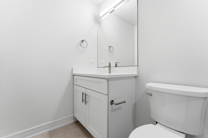 More Photos Of 214 N Walnut St, Bensenville Apartments For Sale