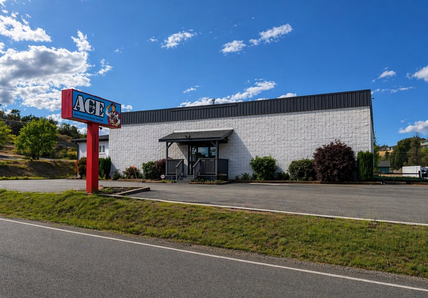 Primary Photo Of 1302 N Rhinestone Dr, Prescott Showroom For Lease