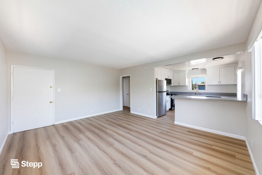 More Photos Of 140 E Spring St, Long Beach Apartments For Sale