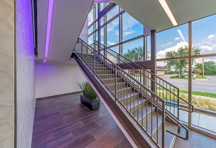 More Photos Of 500 S Henderson St, Fort Worth Medical For Lease