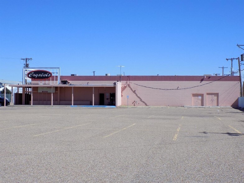 Primary Photo Of 2403 N Cornell St, Lubbock Bar For Sale
