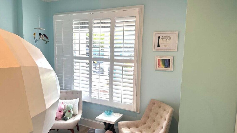 More Photos Of 1075 Duval St, Key West Apartments For Lease