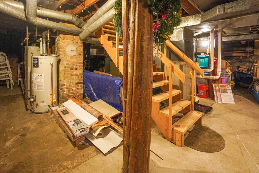 More Photos Of 314 Chippewa St, Ontonagon Hotel For Sale