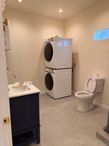 More Photos Of 15224 Bonanza Rd, Victorville Freestanding For Sale