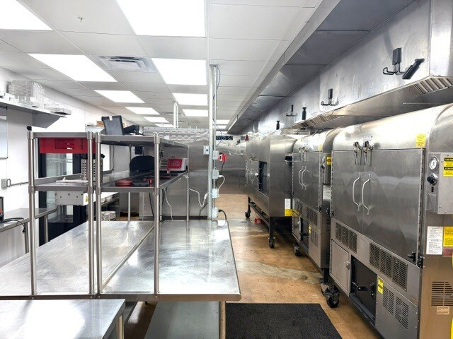 More Photos Of 190 S County Road 427, Longwood Freestanding For Lease