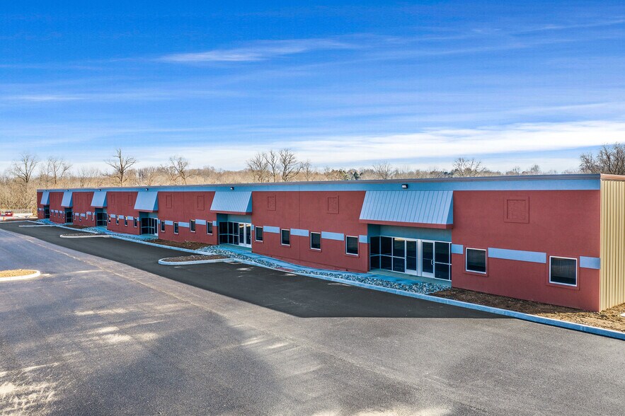 More Photos Of 11 Hagerty Blvd, West Chester Light Distribution For Lease