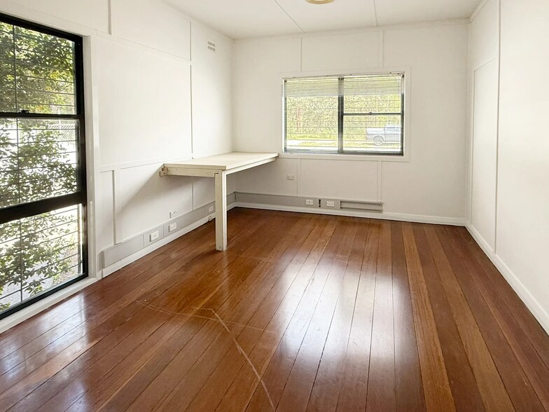 More Photos Of 453 Ocean Dr, Laurieton Office For Lease