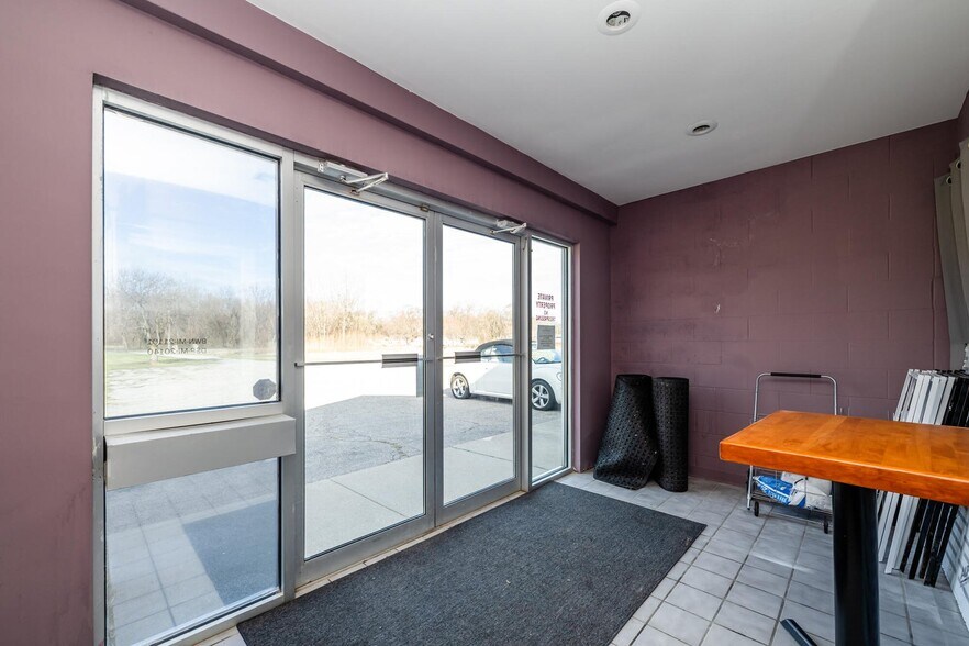 More Photos Of 641 S Crystal Ave, Benton Harbor Winery Vineyard For Sale