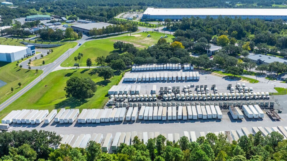 More Photos Of 8340 American Way, Groveland Warehouse For Lease