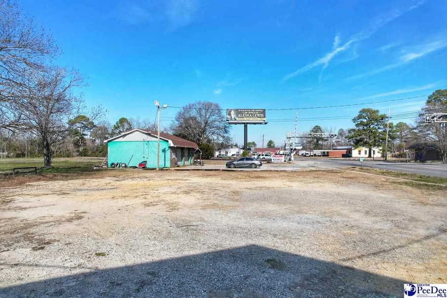 More Photos Of 1007 Highway 301, Dillon Flex For Sale