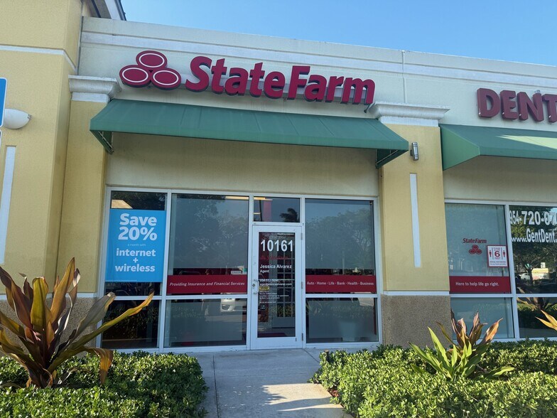 More Photos Of 10101-10181 W Commercial Blvd, Tamarac Storefront Retail Office For Lease