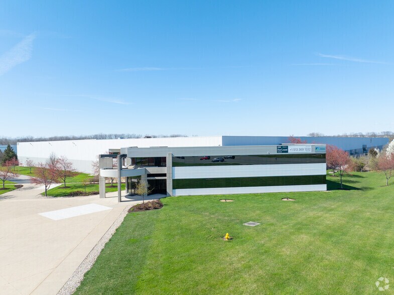 More Photos Of 3550-3560 Symmes Rd, Hamilton Manufacturing For Lease