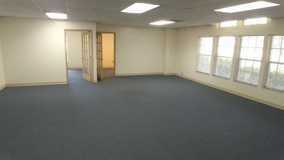 More Photos Of 4951 Babcock St, Palm Bay Office For Lease