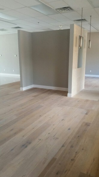 More Photos Of 27180 Bay Landing Dr, Bonita Springs Medical For Lease