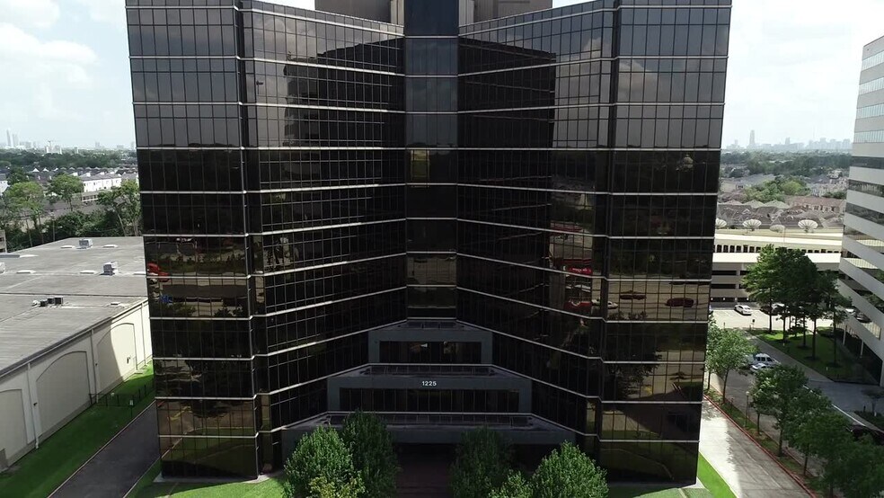 More Photos Of 1225 N Loop Fwy W, Houston Office For Lease