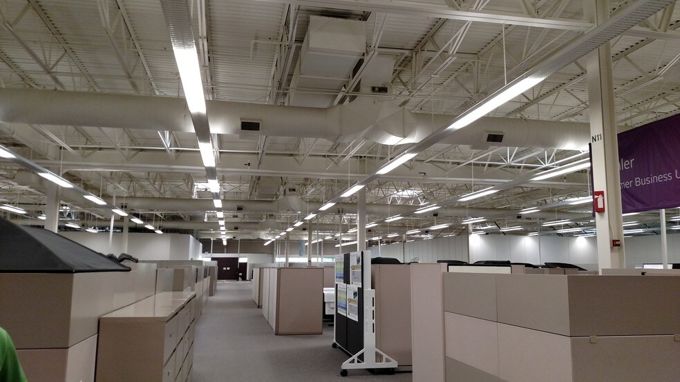 More Photos Of 701 S Waverly Rd, Holland Manufacturing For Lease