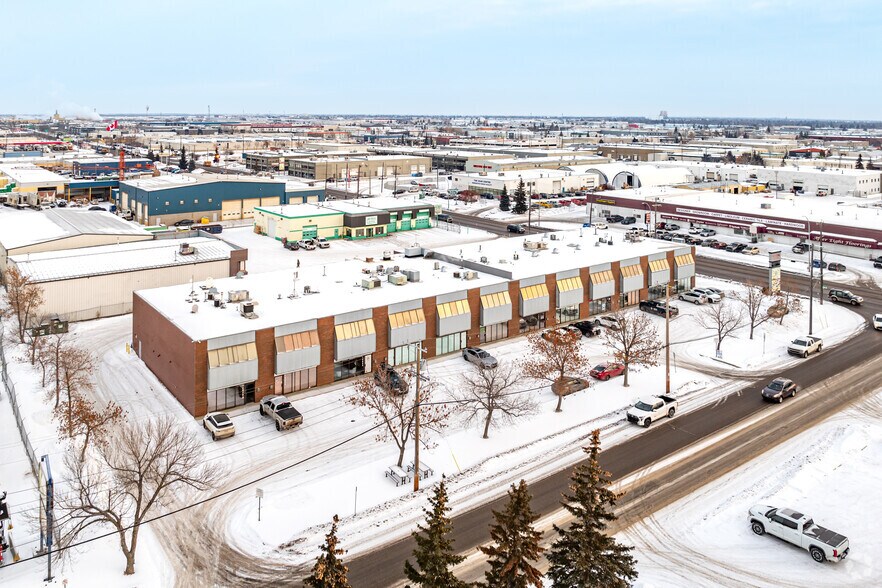 Primary Photo Of 15622 116 Av NW, Edmonton Showroom For Lease