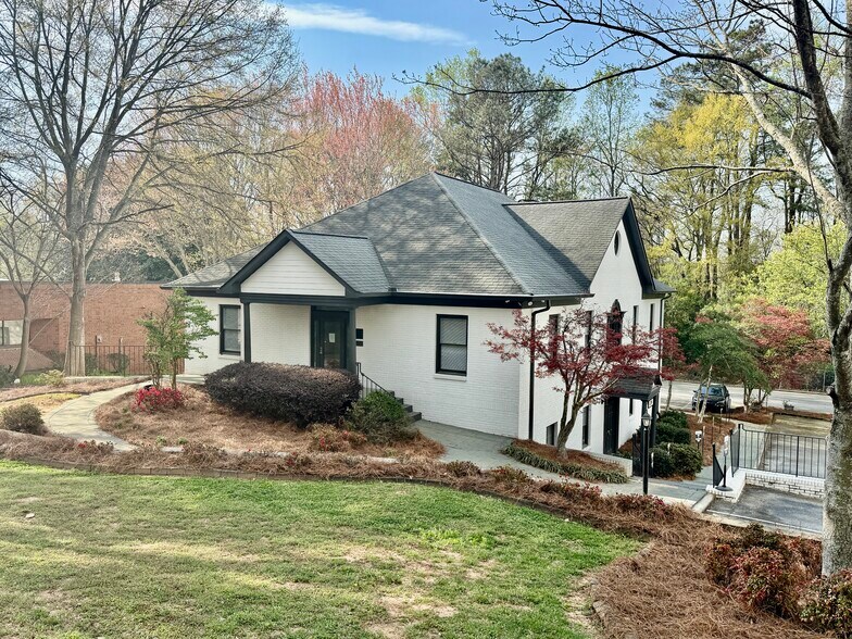 More Photos Of 1155 Hightower Trl, Atlanta Medical For Sale