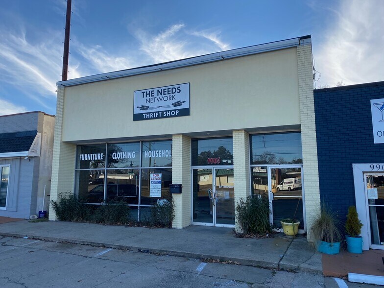 Primary Photo Of 9905 Warwick Blvd, Newport News Freestanding For Lease