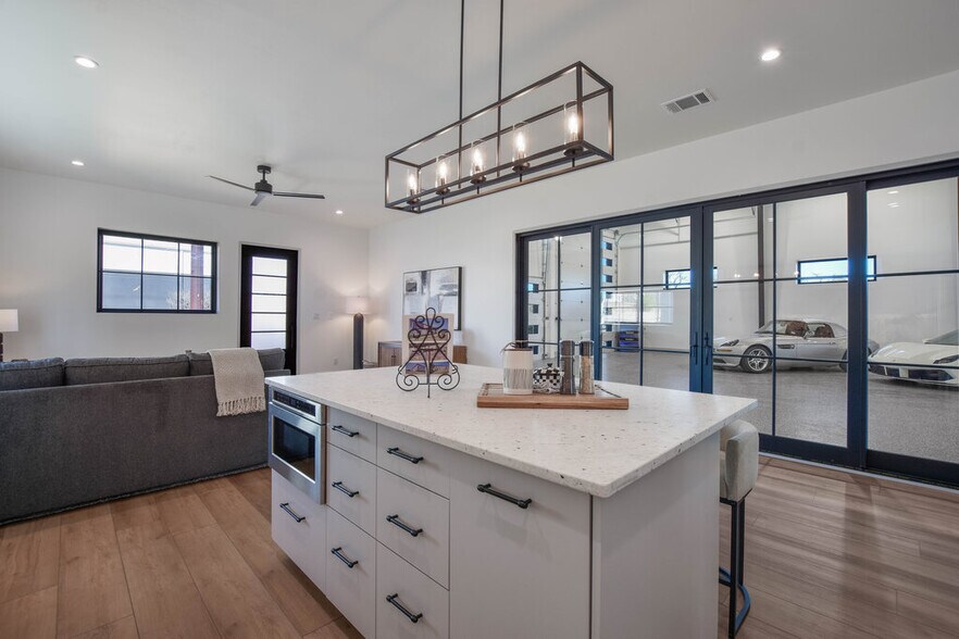 More Photos Of 1301 O Reilly Ct, Lakeway Specialty For Sale