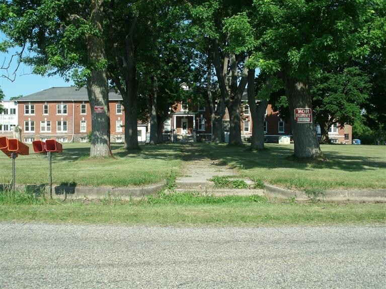 More Photos Of 2940 Cambria Rd, Hillsdale Apartments For Sale