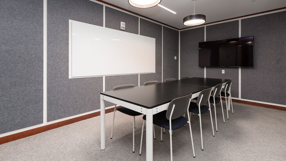 More Photos Of 700 K St NW, Washington Office For Lease